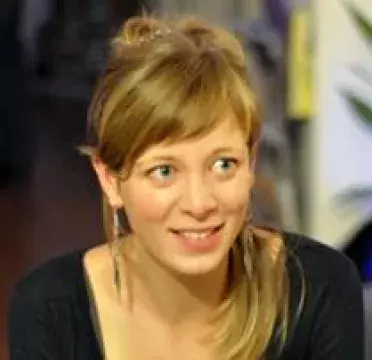 annelyse.jpg